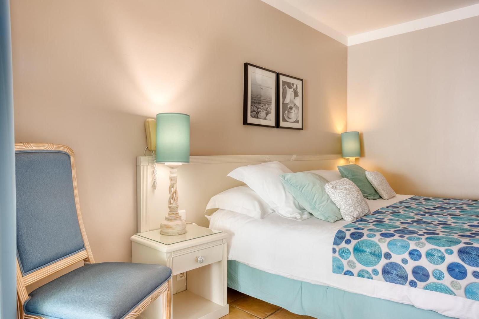 Roc Hotel - Hotel 4 Etoiles Les Pieds Dans L'Eau Льо Лаванду Екстериор снимка