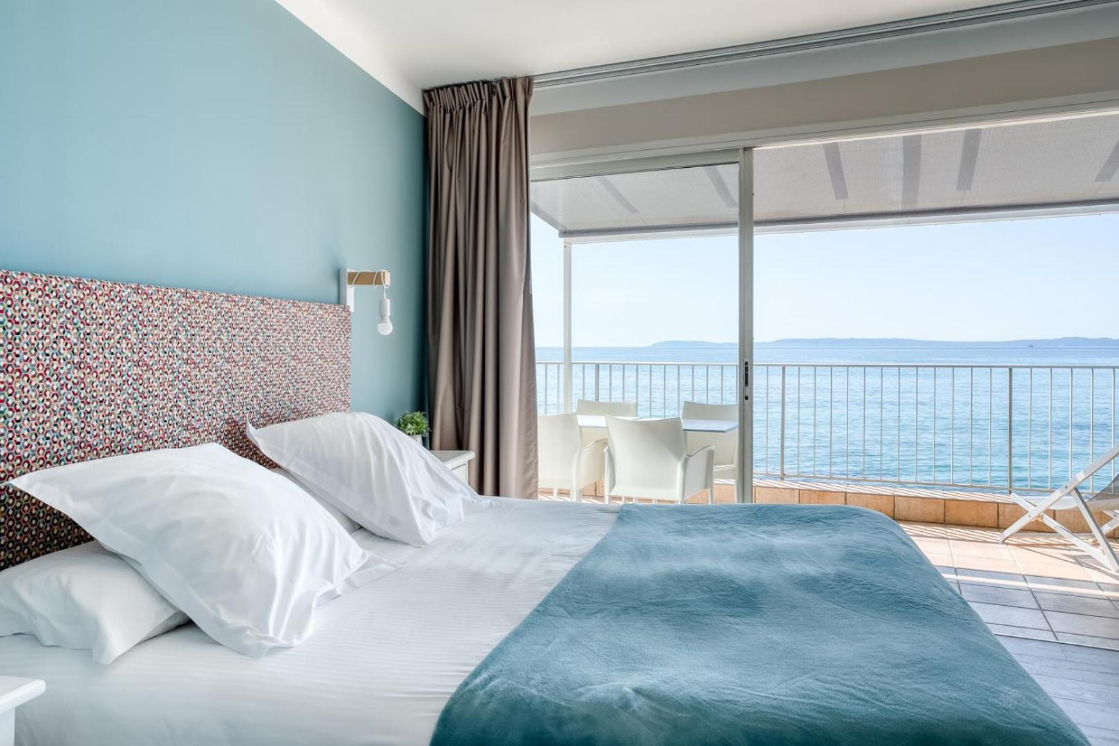 Roc Hotel - Hotel 4 Etoiles Les Pieds Dans L'Eau Льо Лаванду Екстериор снимка