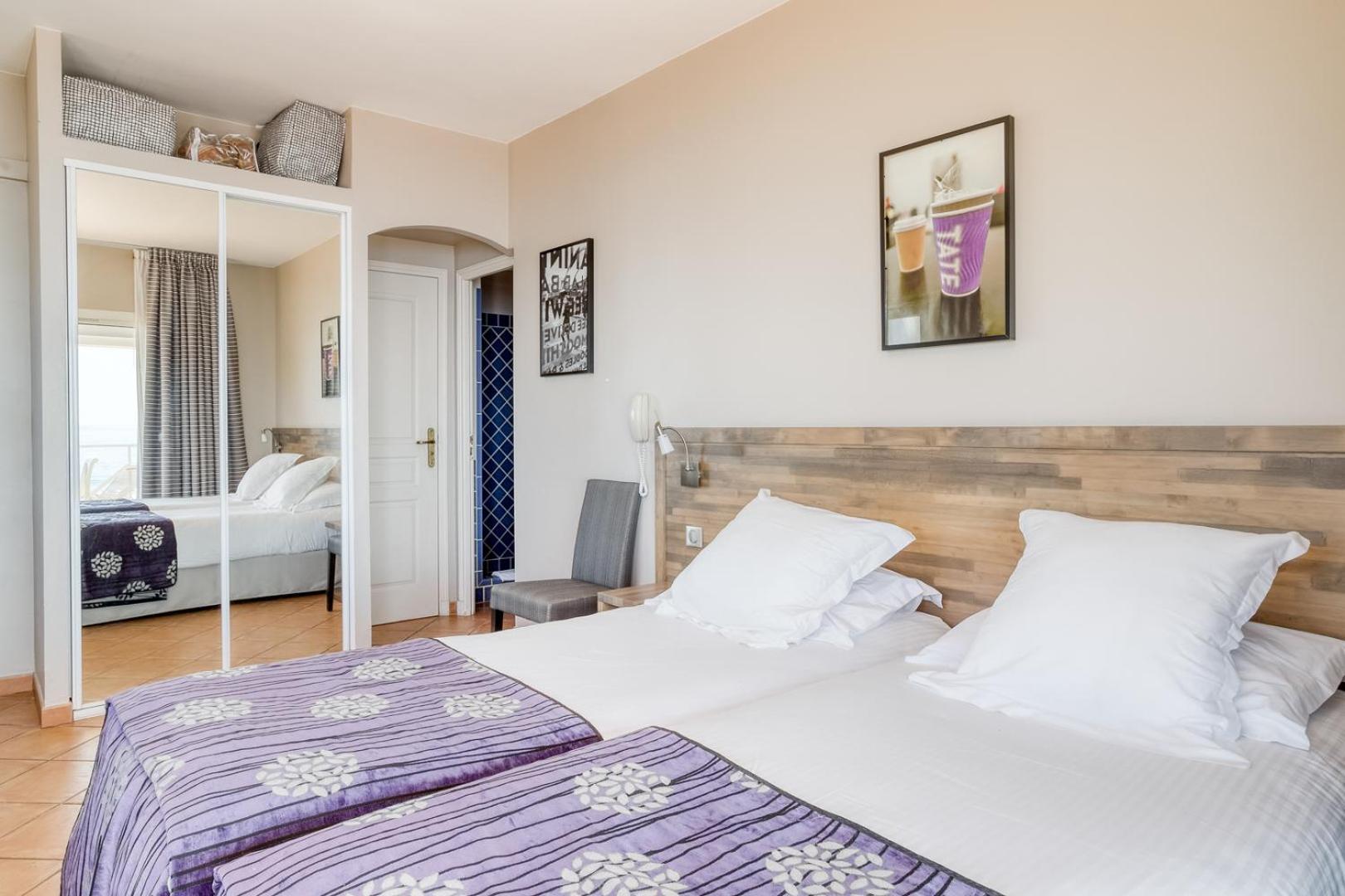 Roc Hotel - Hotel 4 Etoiles Les Pieds Dans L'Eau Льо Лаванду Екстериор снимка