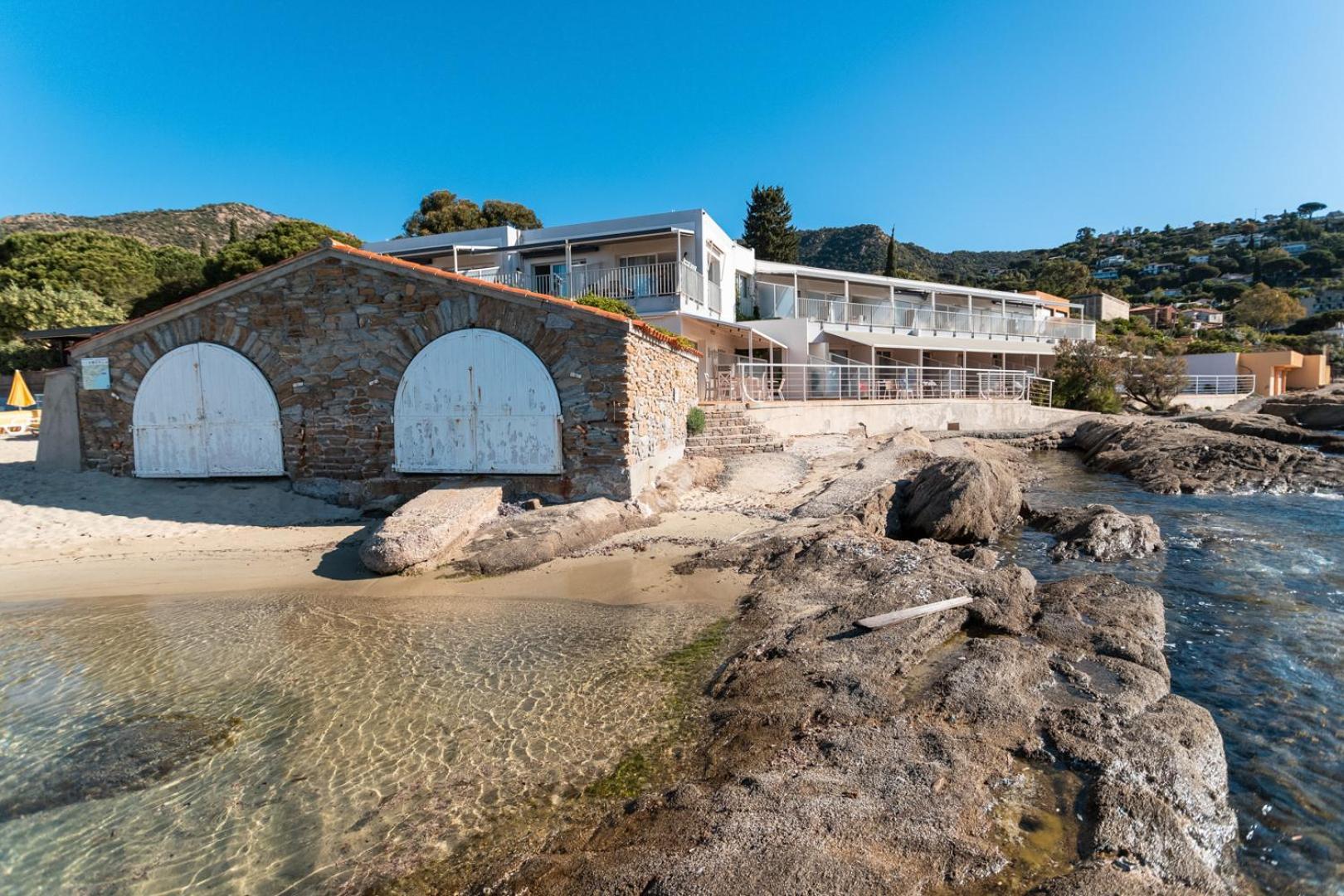 Roc Hotel - Hotel 4 Etoiles Les Pieds Dans L'Eau Льо Лаванду Екстериор снимка