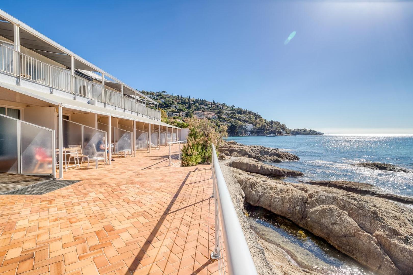 Roc Hotel - Hotel 4 Etoiles Les Pieds Dans L'Eau Льо Лаванду Екстериор снимка